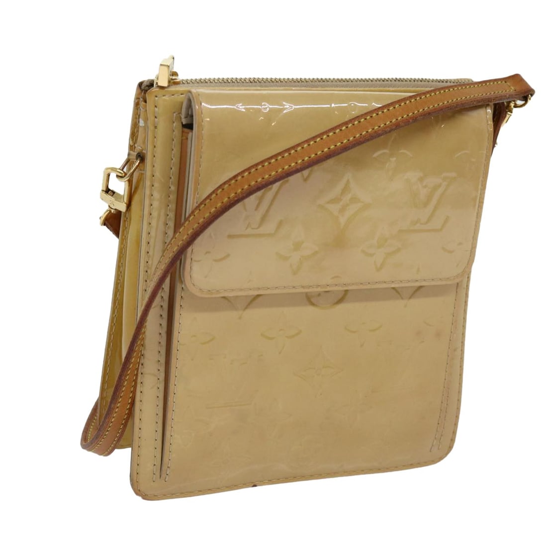 Louis Vuitton Beige Vernis Accessory Pouch M91136 with Shoulder Strap: Louis Vuitton Beige Vernis Accessory Pouch M91136 with Shoulder Strap This Louis Vuitton Monogram Vernis Motto Accessory Pouch is crafted from beige patent leather and features a compact, structured s