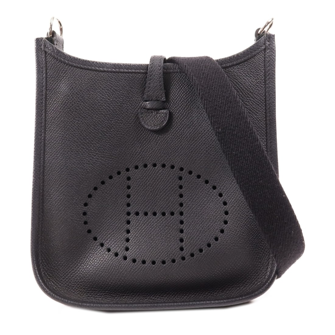 Hermes Evelyne TPM Black Epsom Leather Shoulder Bag PHW: Hermes Evelyne TPM Black Epsom Leather Shoulder Bag PHW This Hermes Evelyne TPM shoulder bag features Epsom calfskin leather in a classic black color with palladium hardware. Designed for women, it of