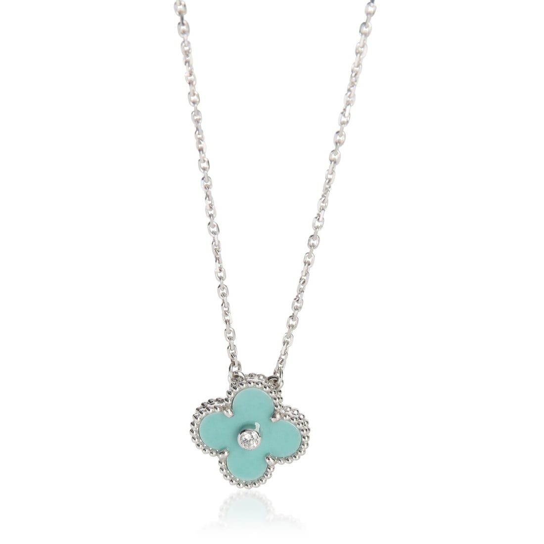 Van Cleef Arpels 18k White Gold Diamond Pendant 2022 Limited Edition: Van Cleef Arpels 18k White Gold Diamond Pendant 2022 Limited Edition This Van Cleef & Arpels 2022 Limited Edition pendant is crafted from 18k white gold and features a round brilliant white diamond as