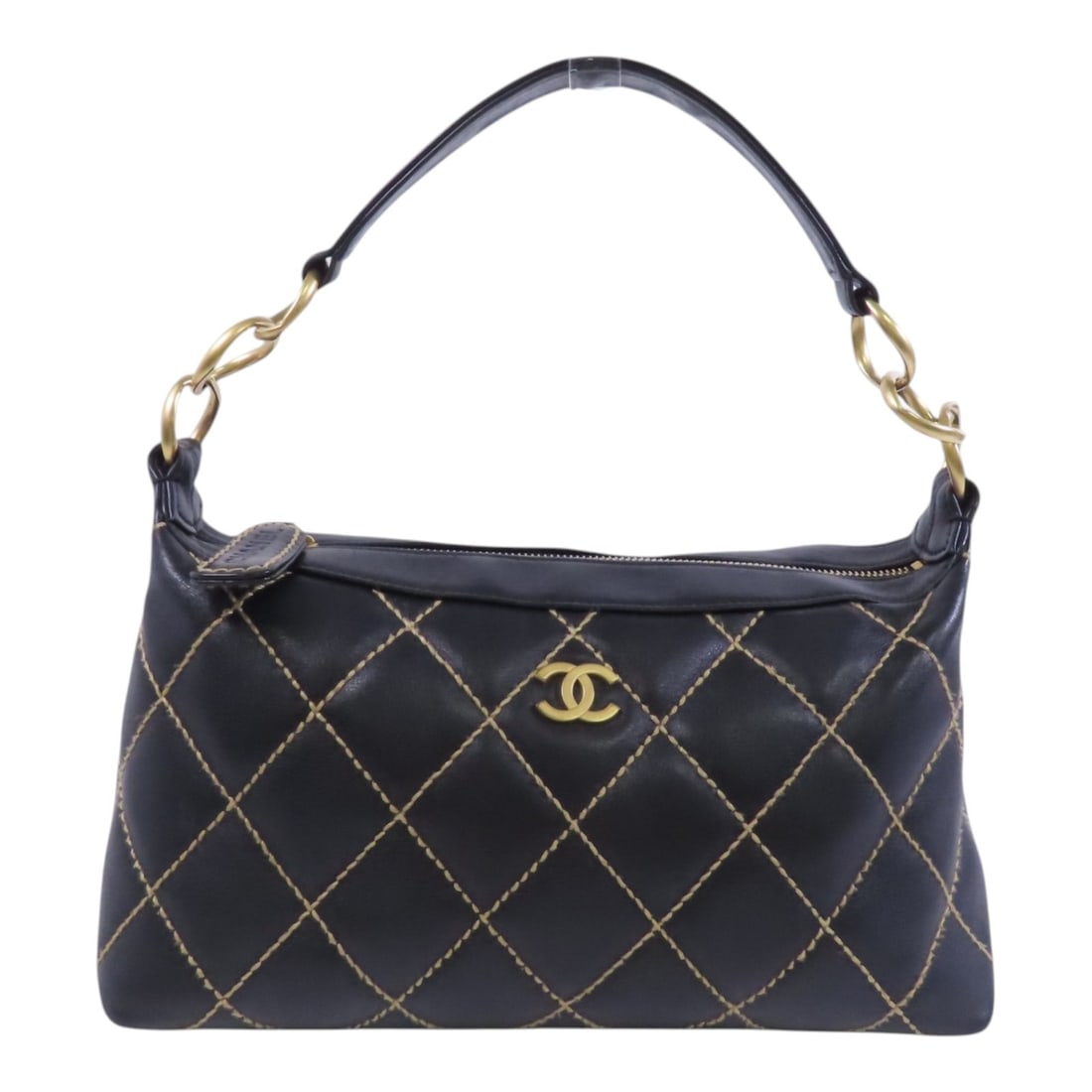 Black Calfskin CHANEL Shoulder Bag with GHW: Black Calfskin CHANEL Shoulder Bag with GHW This CHANEL shoulder bag features a classic black calfskin leather exterior, complemented by a sleek design. Crafted for women, it offers a structured silho
