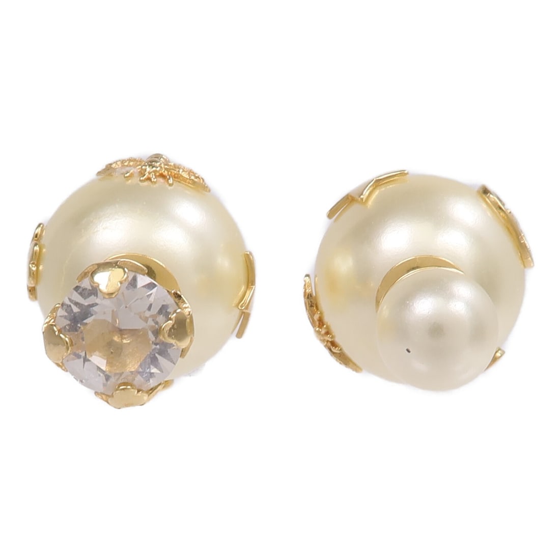Dior Gold Tone Resin Pierced Earrings: Dior Gold Tone Resin Pierced Earrings These Christian Dior pierced earrings feature a sleek design crafted from gold-tone metal and white resin. Designed for women, they offer a sophisticated touch su