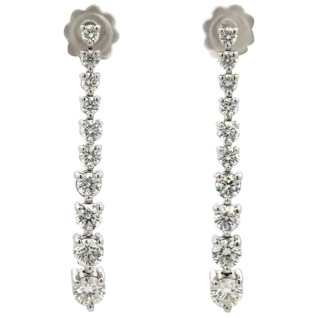 Harbor Diamonds 14K White Gold Graduated Diamond Drop Earrings 2.00 ct G-H VS2-SI1: Harbor Diamonds 14K White Gold Graduated Diamond Drop Earrings 2.00 ct G-H VS2-SI1 Elevate your style with these exquisite graduated diamond drop earrings, crafted from 14 karat white gold. Featuring 
