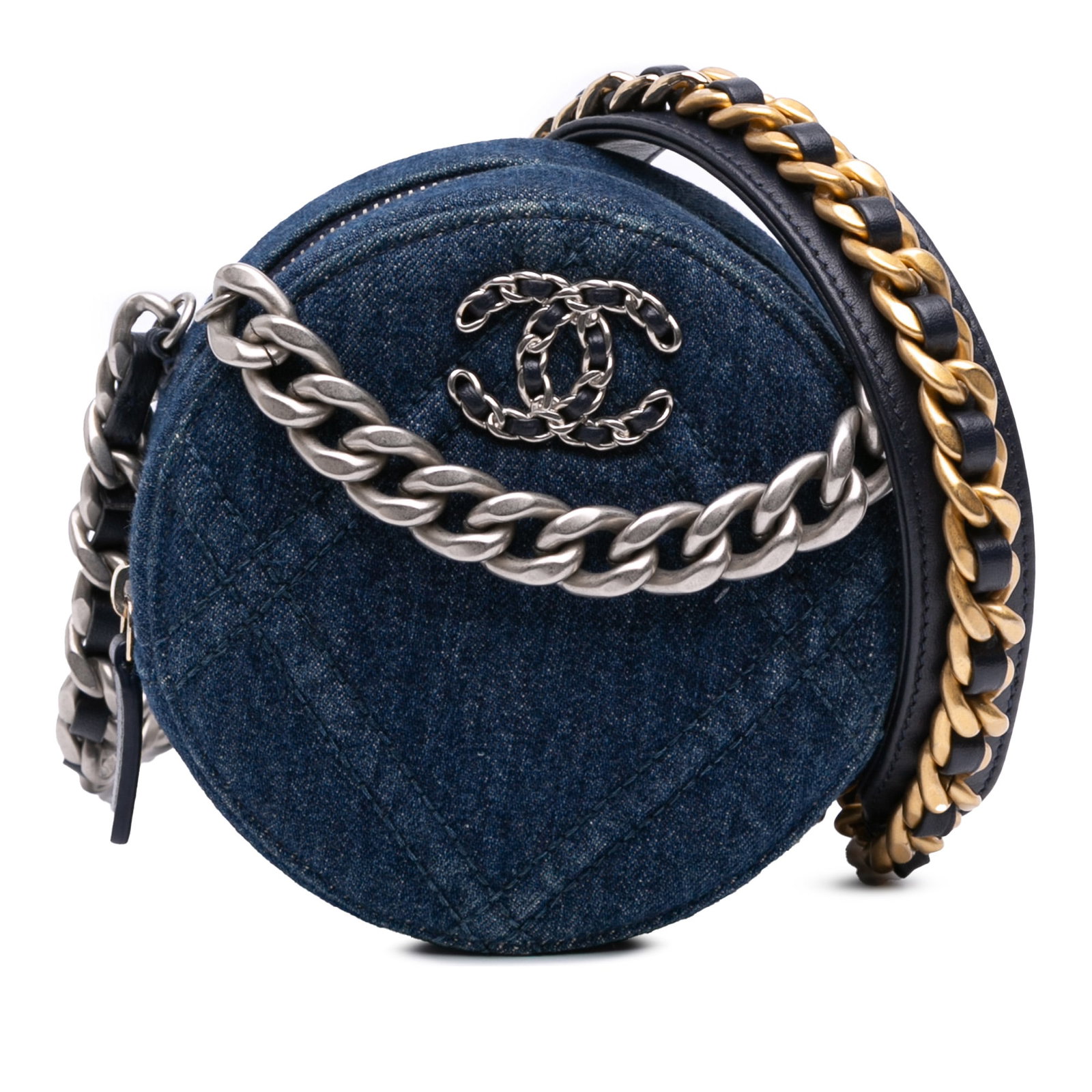 Chanel Denim 19 Round Clutch Chain Handle Blue Fabric Italy: Chanel Denim 19 Round Clutch Chain Handle Blue Fabric Italy Introducing the Chanel Denim 19 Round Clutch with Chain, a stylish and practical accessory crafted from durable denim. This chic satchel fea