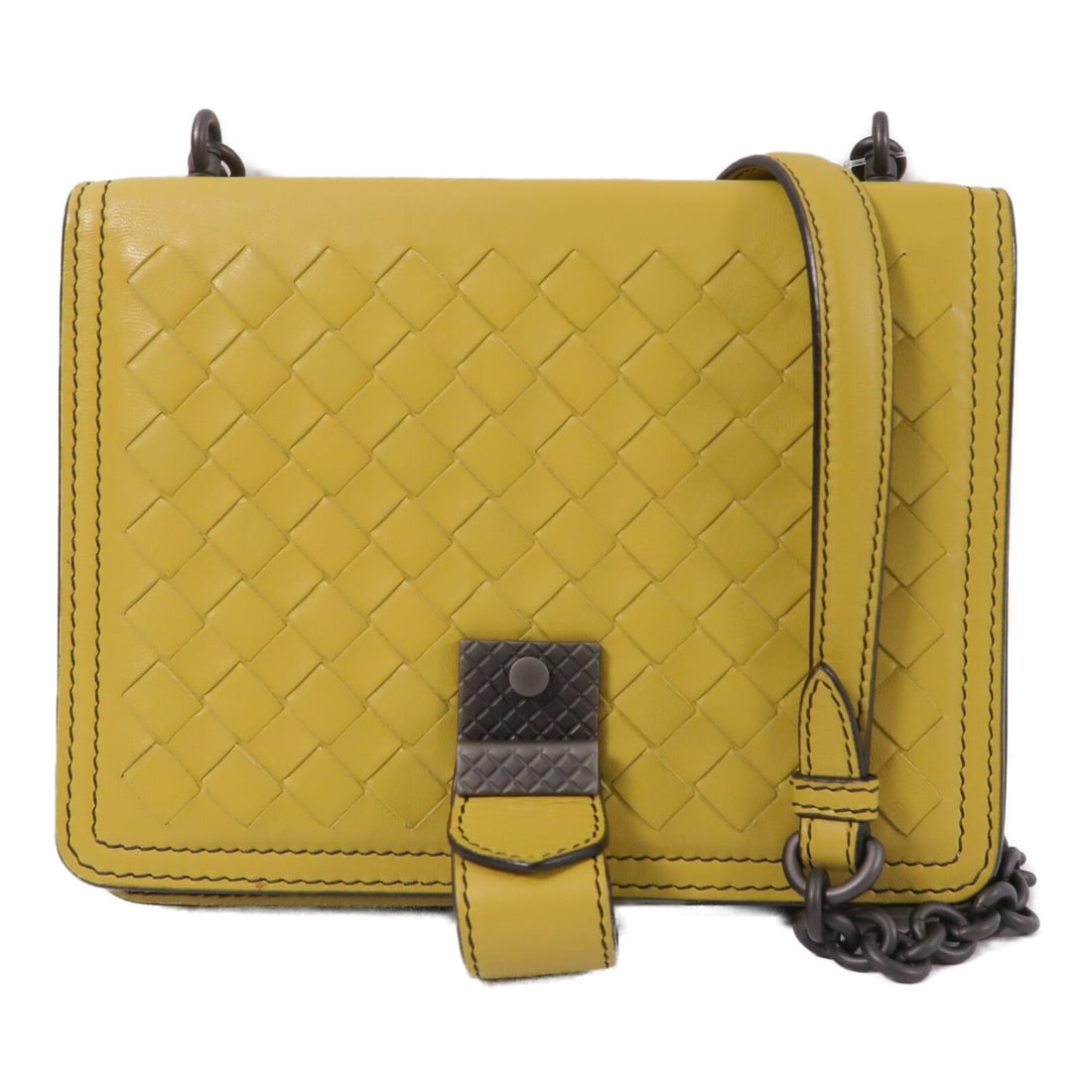 Bottega Veneta Chain Shoulder Bag Yellow Lambskin Leather: Bottega Veneta Chain Shoulder Bag Yellow Lambskin Leather This Bottega Veneta BV Chain Shoulder Bag is crafted from luxurious yellow lambskin leather and designed for women. Featuring a compact silhou