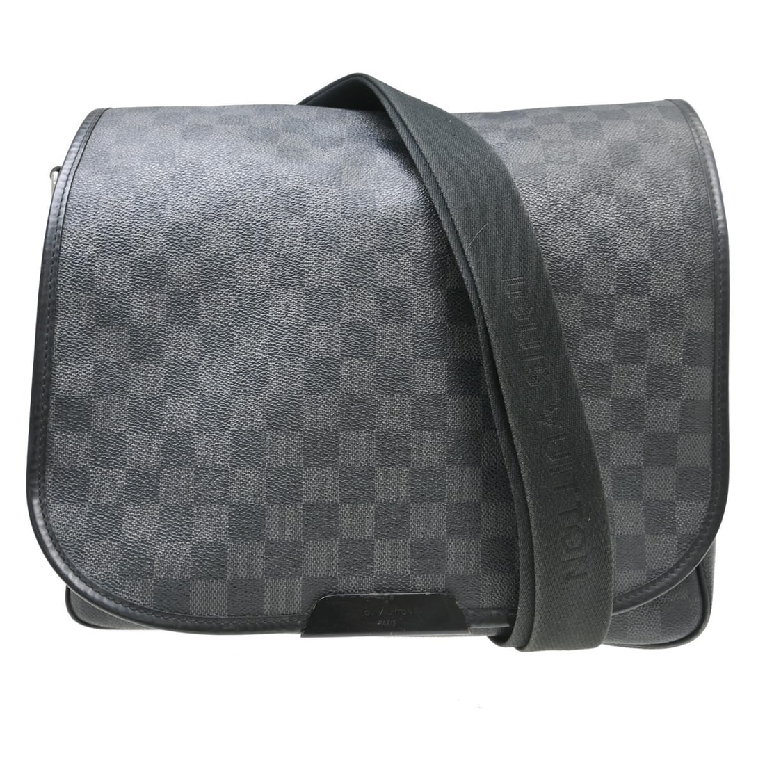 Louis Vuitton Daniel MM Black Damier Canvas Messenger Bag: Louis Vuitton Daniel MM Black Damier Canvas Messenger Bag This Louis Vuitton Daniel MM messenger bag features the brand's iconic Damier canvas leather in black, complemented by a black canvas lining a