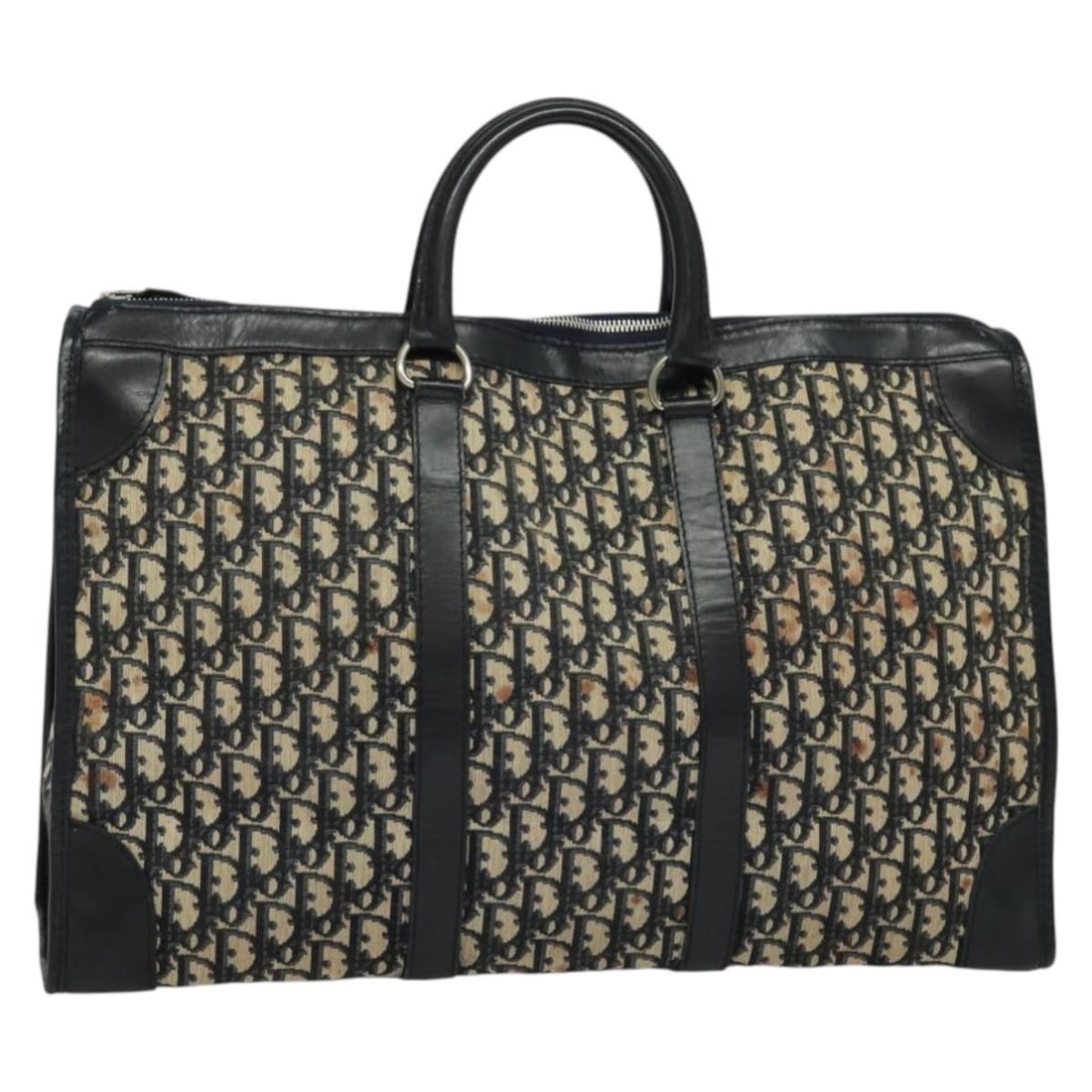 Christian Dior Navy Silver Trotter Canvas Boston Bag Auth BA3832: Christian Dior Navy Silver Trotter Canvas Boston Bag Auth BA3832 This Christian Dior Trotter Canvas Boston Bag features a stylish navy and silver design, combining elegance with practicality. Crafted 