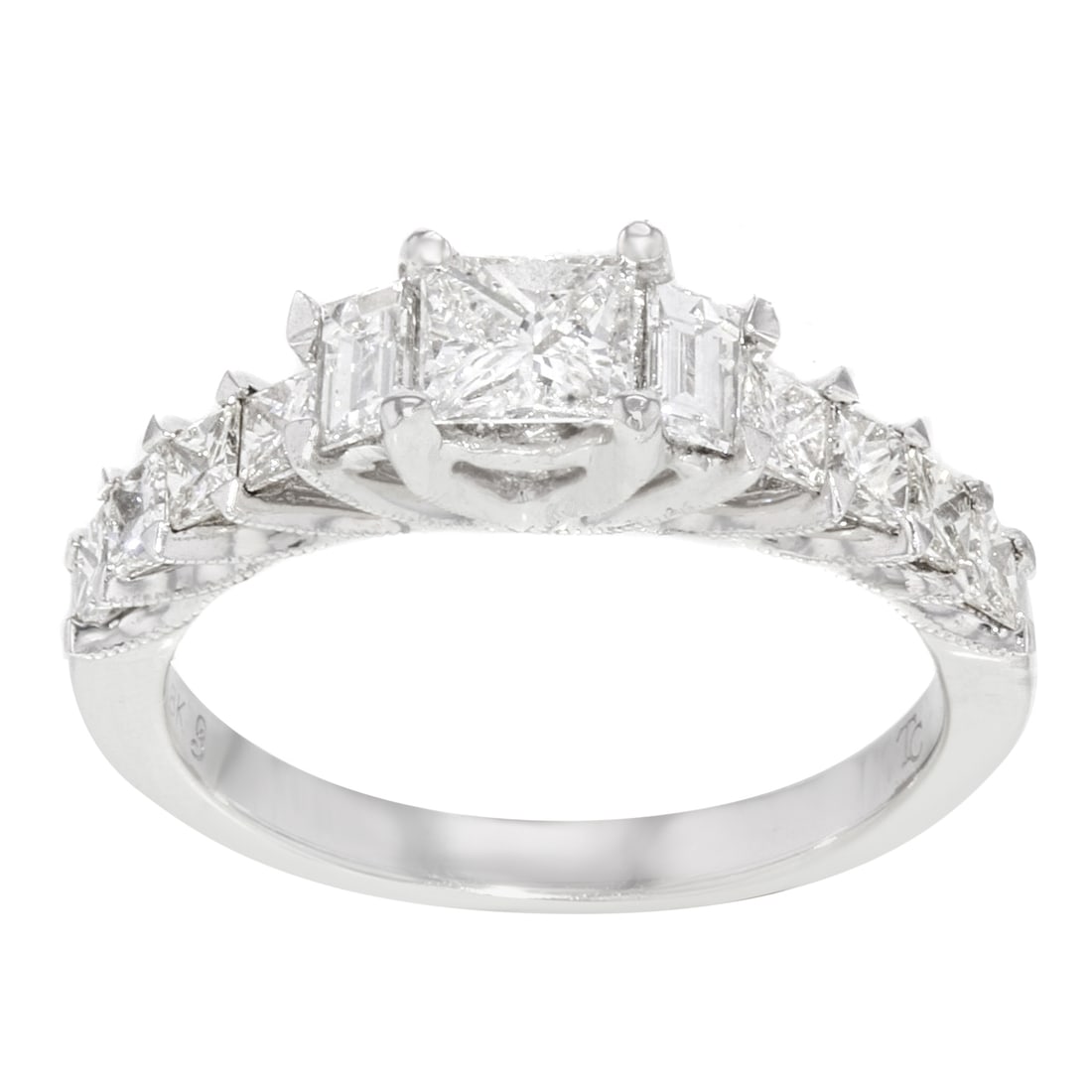 Rachel Koen 18K White Gold Princess Baguette Diamond Ring 1.25Cttw Size 7: Rachel Koen 18K White Gold Princess Baguette Diamond Ring 1.25Cttw Size 7 This elegant cocktail ring by Rachel Koen features a stunning arrangement of diamonds set in luxurious 18K white gold. The des