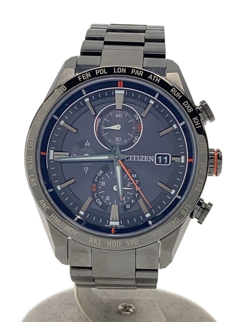 Citizen Attesa Titanium Men's Wristwatch H800-TO25871: Citizen Attesa Titanium Men's Wristwatch H800-TO25871 This CITIZEN Attesa H800-TO25871 men's wristwatch features a durable titanium case and band in a gray finish. Designed in Japan, the watch shows s