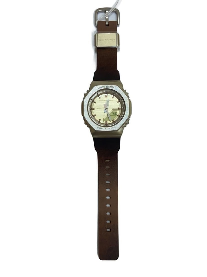 beautiful peoplexCASIO Gold Leather Quartz Women's Wristwatch: beautiful peoplexCASIO Gold Leather Quartz Women's Wristwatch This women's wristwatch from beautiful peoplexCASIO features a gold-tone case paired with a leather band. Crafted in Japan, the watch is i