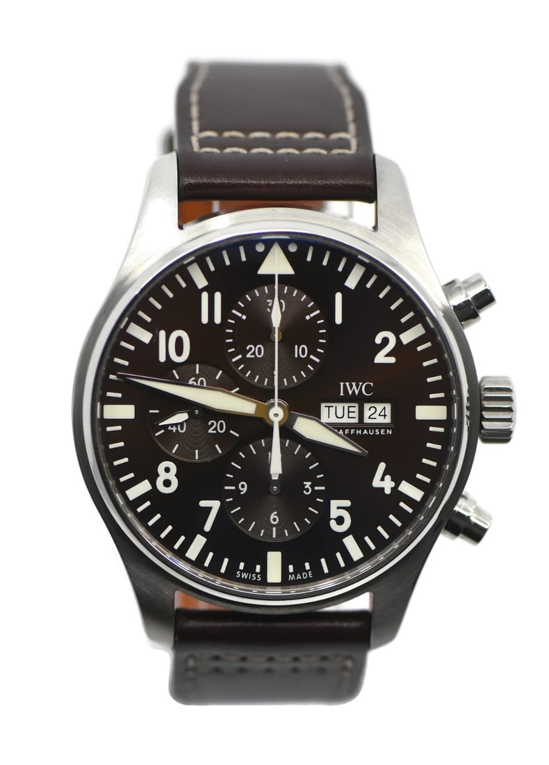 IWC Pilot IW377713 Automatic Chronograph Brown Dial Stainless Steel 43mm With Box: IWC Pilot IW377713 Automatic Chronograph Brown Dial Stainless Steel 43mm With Box This IWC Pilot Chronograph wristwatch features a 43mm stainless steel case, brown dial, and brown band. The timepiece 