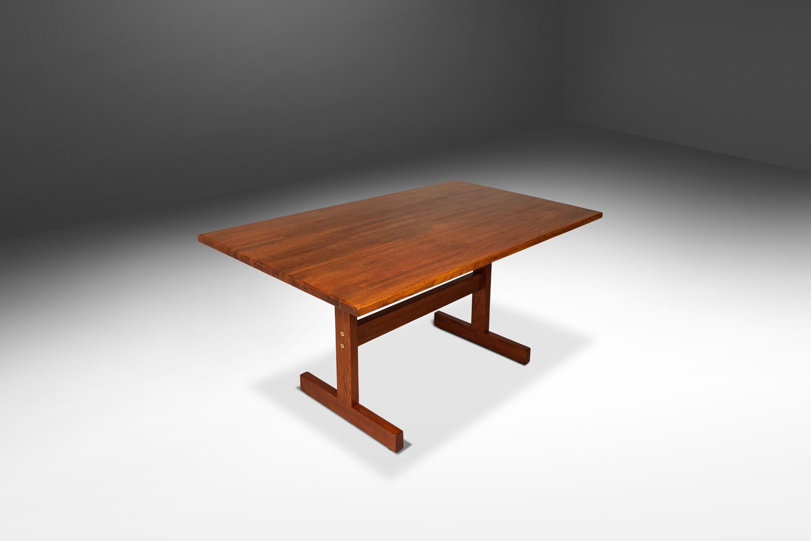 1960s Danish Modern Solid Oak Butcher Block Dining Table Work Desk: 1960s Danish Modern Solid Oak Butcher Block Dining Table Work Desk This Mid-Century Danish Modern Minimalist Butcher Block Dining Table / Work Desk is crafted from solid oak and showcases stunning woo