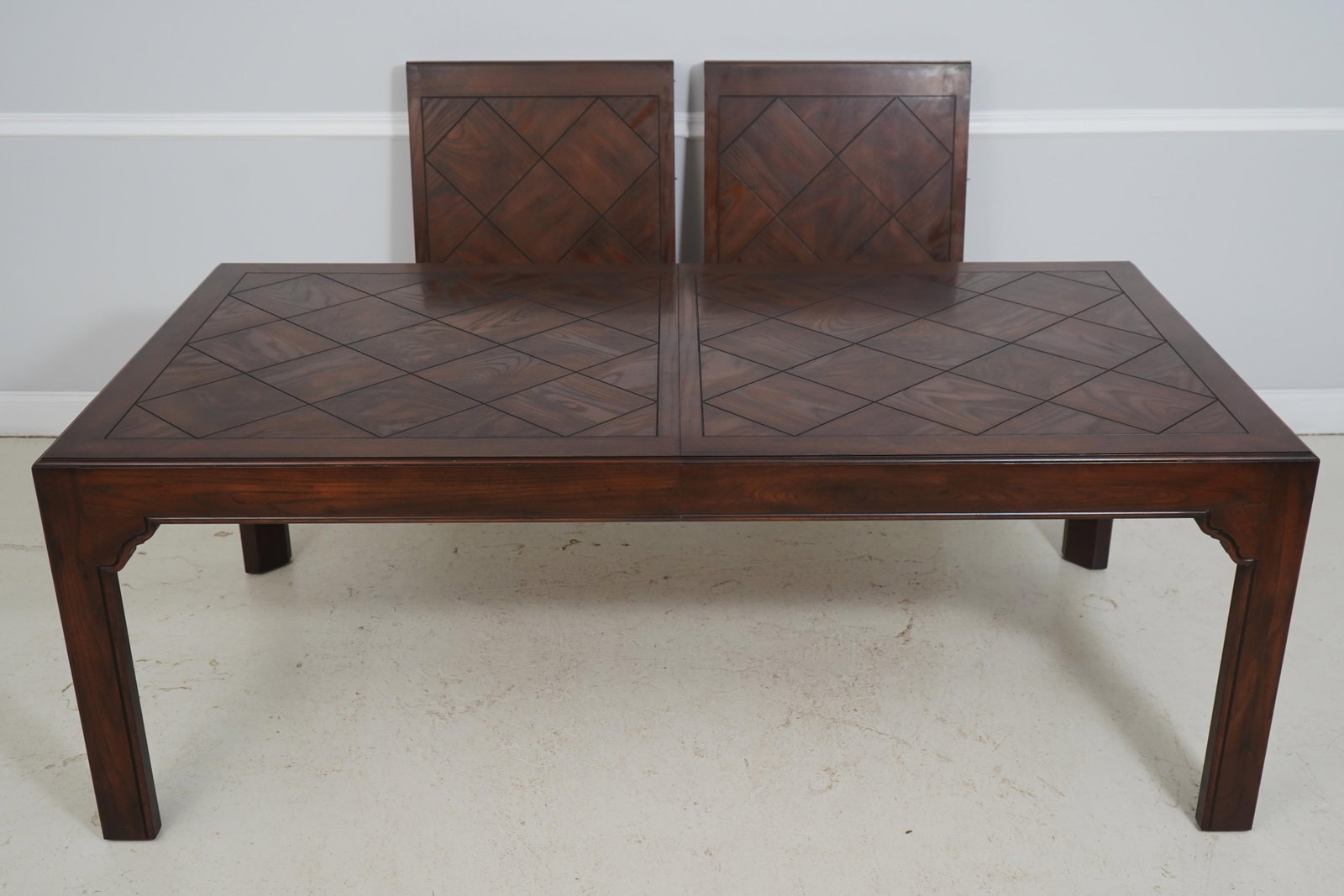 Traditional Solid Oak Dining Table with Two Extension Leaves - 2
