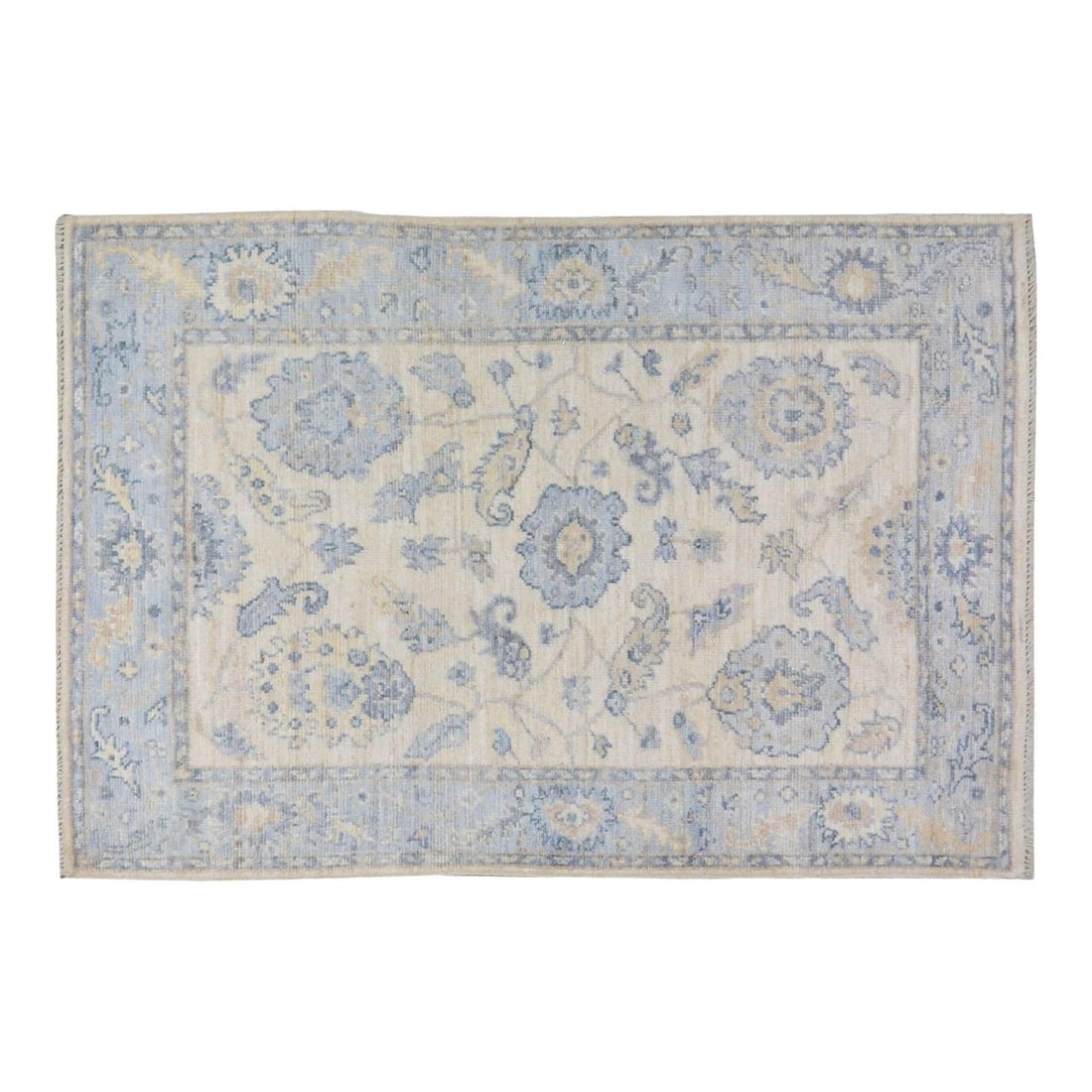 4'x6' Wool Area Rug in Turkish Oushak Design Hand Knotted: 4'x6' Wool Area Rug in Turkish Oushak Design Hand Knotted This Turkish Oushak rug is hand-knotted from wool using traditional techniques, offering a blend of classic craftsmanship and contemporary sty