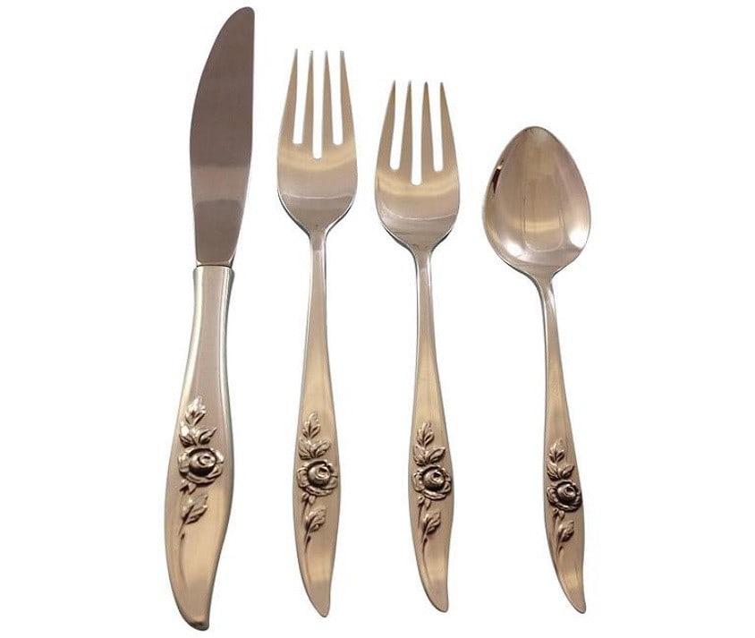Oneida Belle Rose Sterling Silver Flatware Set 31 Pieces for 6 (1 of 10)