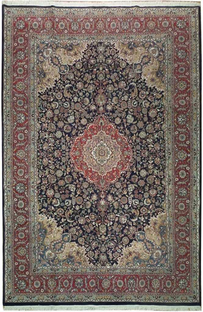 Exquisite 9'6 x 14'3 Black Handmade Area Rug: Exquisite 9'6 x 14'3 Black Handmade Area Rug Free continental US Shipping Transform your living space with this exquisite 9' 6" x 14' 3" Black Fine Quality Rug. Designed with bold geometric patterns a