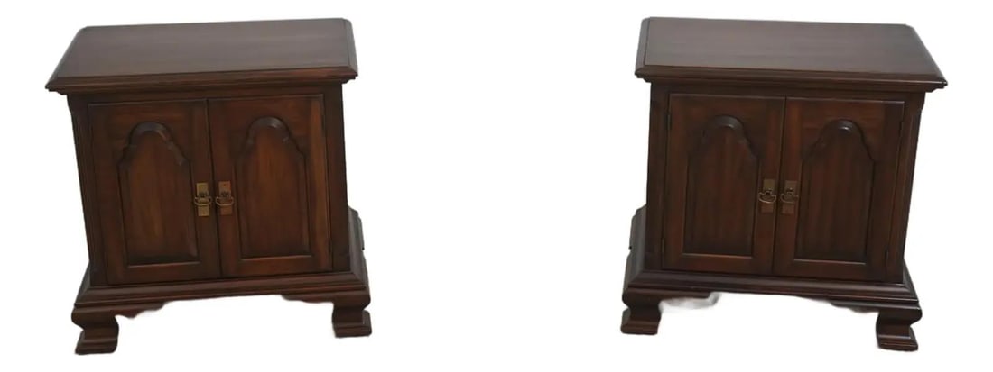 Pennsylvania House Cherry Bedroom Nightstand Pair (1 of 10)