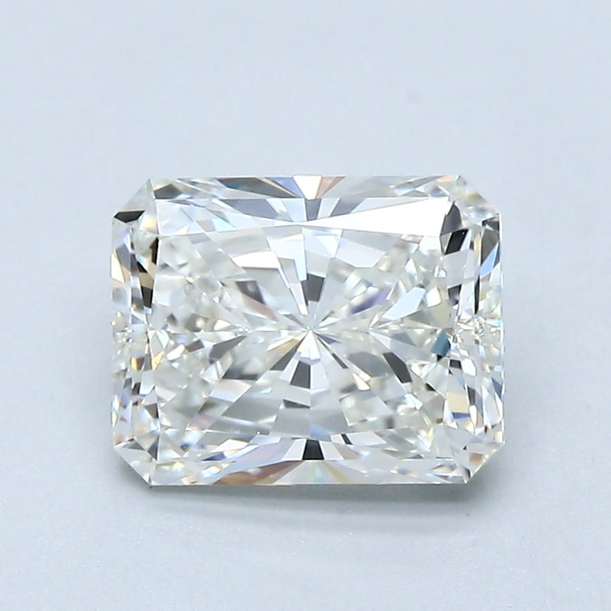 Loose Diamond - RADIANT 1.8ct I VS1: Loose Diamond - RADIANT 1.8ct I VS1 Source: Natural Mined Diamond Shape: RADIANT Carats: 1.8 Color: I Clarity: VS1 Certification: GIA Condition: Pre-Owned PLEASE NOTE: Framed, Large, or heavy items do