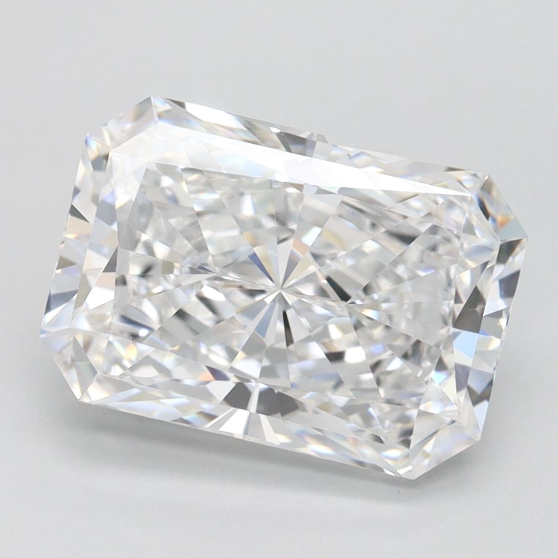 Loose Diamond - RADIANT 3.06ct D FL: Loose Diamond - RADIANT 3.06ct D FL Source: This is a real non-mined Diamond that has been grown in a lab Shape: RADIANT Carats: 3.06 Color: D Clarity: FL Certification: IGI Video: