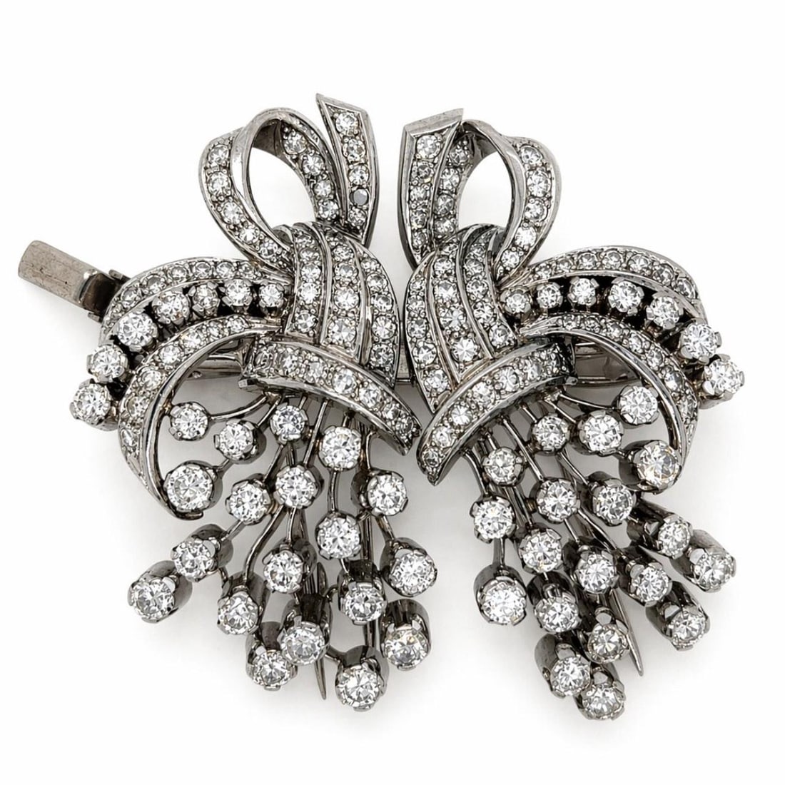 Platinum Art Deco Brooch With Diamond Clips 8.40 Ct 2 Inch: Platinum Art Deco Brooch With Diamond Clips 8.40 Ct 2 Inch This Art Deco platinum piece functions as both diamond clips and a brooch. It features a total of 154 diamonds, approximately 8.40 carats in 