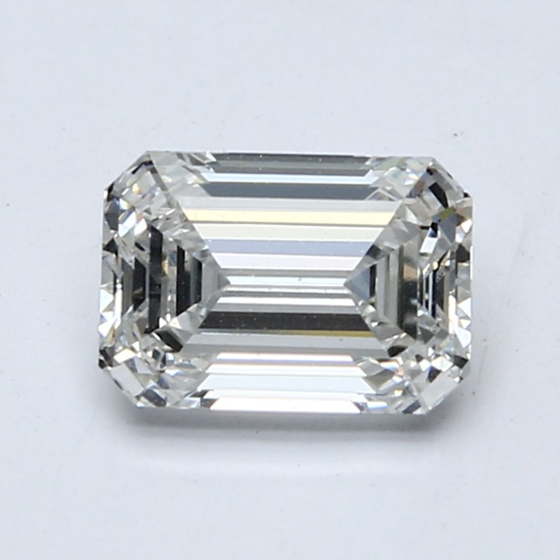 Loose Diamond - EMERALD 2.04ct E VVS2: Loose Diamond - EMERALD 2.04ct E VVS2 Source: This is a real non-mined Diamond that has been grown in a lab Shape: EMERALD Carats: 2.04 Color: E Clarity: VVS2 Certification: GIA Video: