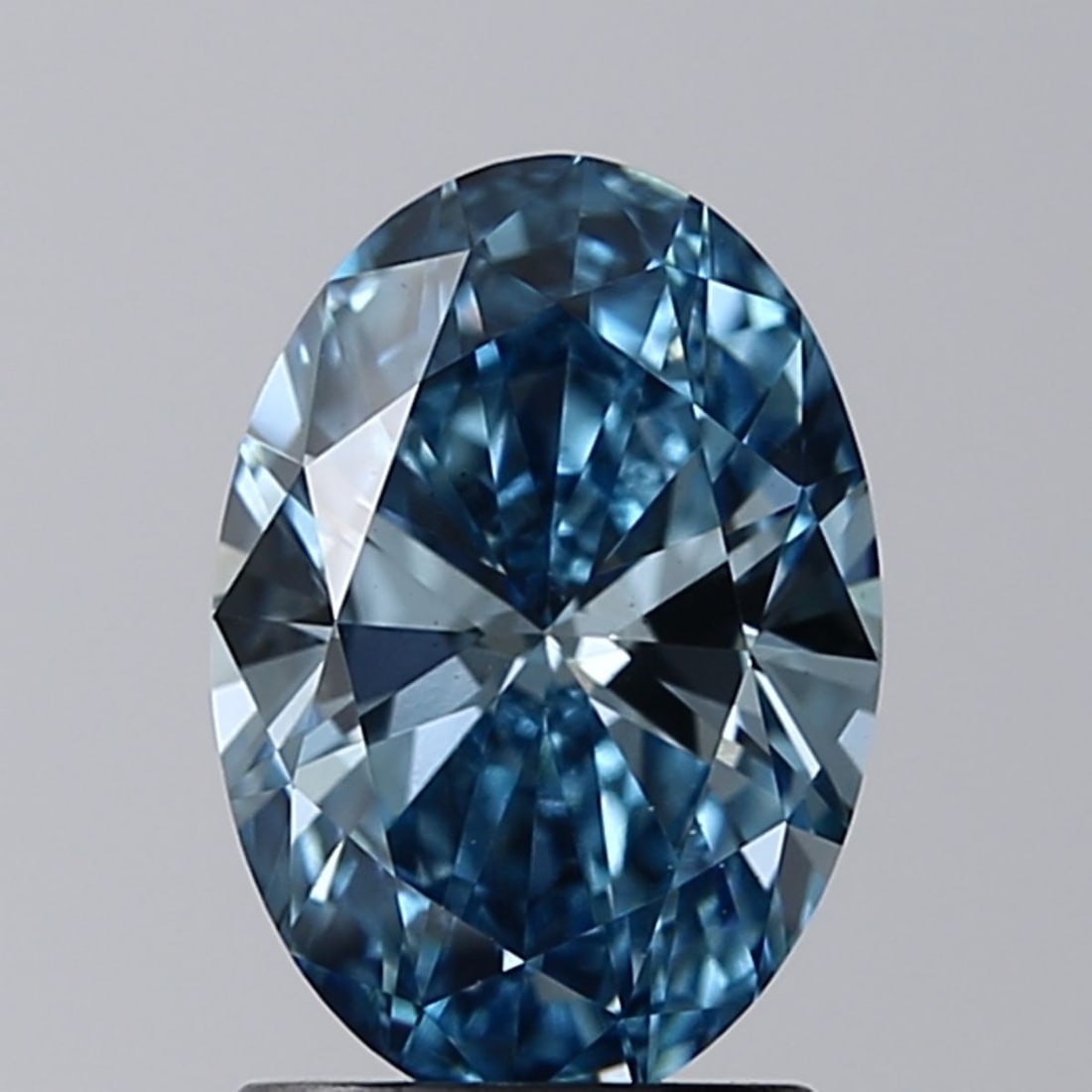 Loose Diamond - OVAL 1.5ct Fancy Vivid Blue VS2: Loose Diamond - OVAL 1.5ct Fancy Vivid Blue VS2 Source: This is a real non-mined Diamond that has been grown in a lab Shape: OVAL Carats: 1.5 Color: Fancy Vivid Blue Certification: IGI Video: