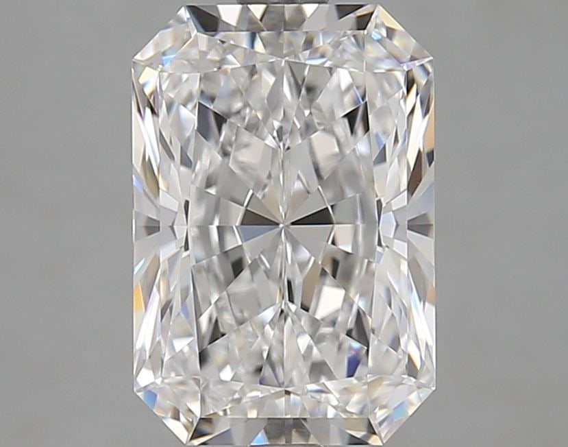 Loose Diamond - RADIANT 3.07ct D VVS1: Loose Diamond - RADIANT 3.07ct D VVS1 Source: This is a real non-mined Diamond that has been grown in a lab Shape: RADIANT Carats: 3.07 Color: D Clarity: VVS1 Certification: GIA Video: