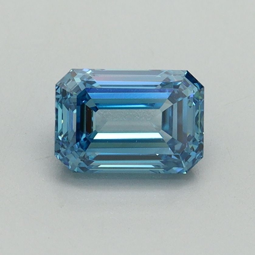 Loose Diamond - EMERALD 1.01ct Fancy Vivid Blue VVS2: Loose Diamond - EMERALD 1.01ct Fancy Vivid Blue VVS2 Source: This is a real non-mined Diamond that has been grown in a lab Shape: EMERALD Carats: 1.01 Color: Fancy Vivid Blue Certification: IGI Video: