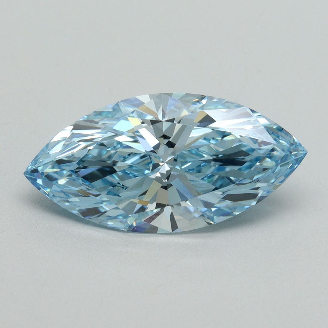 Loose Diamond - MARQUISE 4.02ct Fancy Vivid Blue VVS2: Loose Diamond - MARQUISE 4.02ct Fancy Vivid Blue VVS2 Source: This is a real non-mined Diamond that has been grown in a lab Shape: MARQUISE Carats: 4.02 Color: Fancy Vivid Blue Certification: IGI Vide