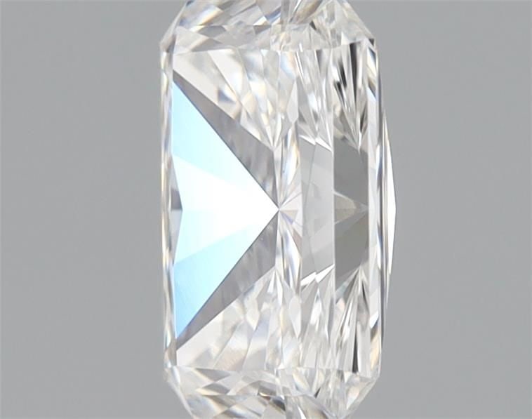 Loose Diamond - RADIANT 1.01ct E VS1: Loose Diamond - RADIANT 1.01ct E VS1 Source: This is a real non-mined Diamond that has been grown in a lab Shape: RADIANT Carats: 1.01 Color: E Clarity: VS1 Certification: IGI Video: