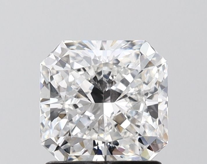 Loose Diamond - SQUARE RADIANT 1.4ct D VVS2: Loose Diamond - SQUARE RADIANT 1.4ct D VVS2 Source: This is a real non-mined Diamond that has been grown in a lab Shape: SQUARE RADIANT Carats: 1.4 Color: D Clarity: VVS2 Certification: IGI Video:
