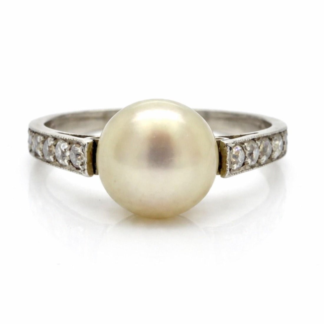 Platinum Ring with Natural Pearl and Old Mine Cut Diamonds Art Deco (1 of 4)
