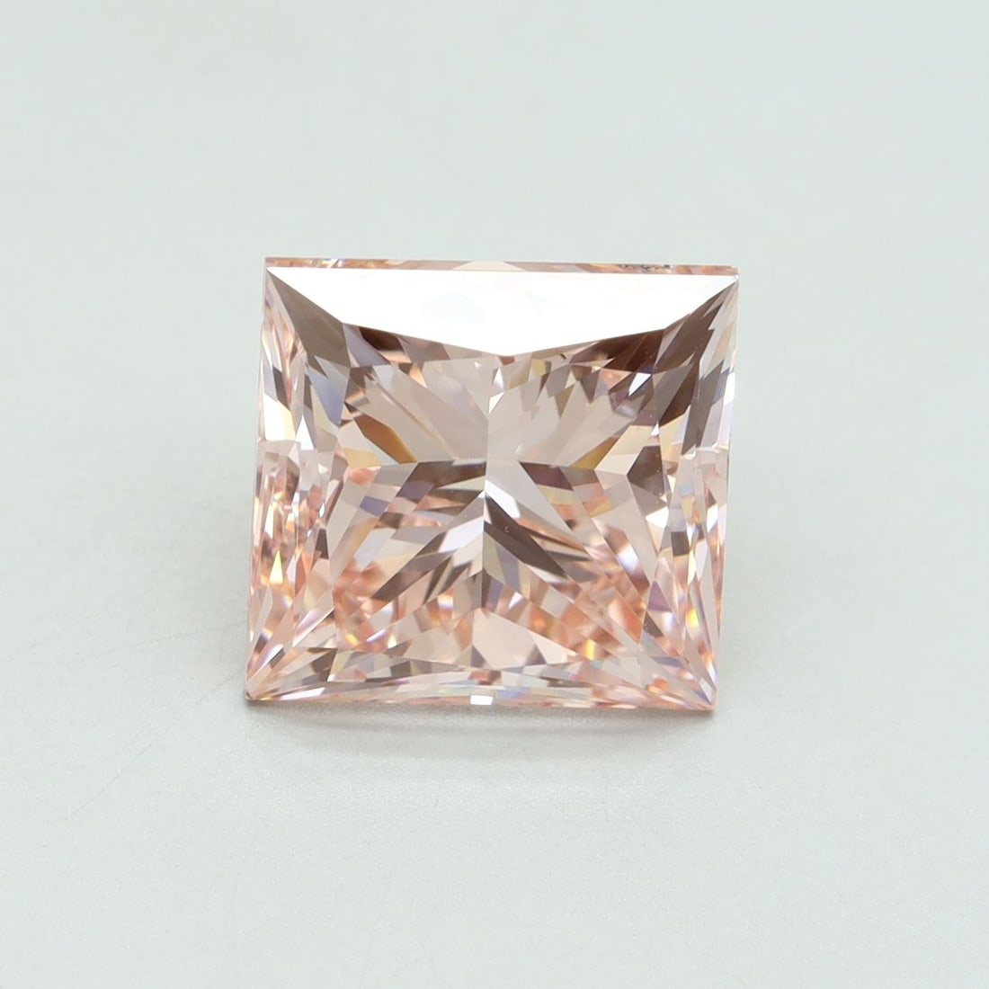 Loose Diamond - PRINCESS 5.01ct Fancy Vivid Pink VS1: Loose Diamond - PRINCESS 5.01ct Fancy Vivid Pink VS1 Source: This is a real non-mined Diamond that has been grown in a lab Shape: PRINCESS Carats: 5.01 Color: Fancy Vivid Pink Certification: IGI Video