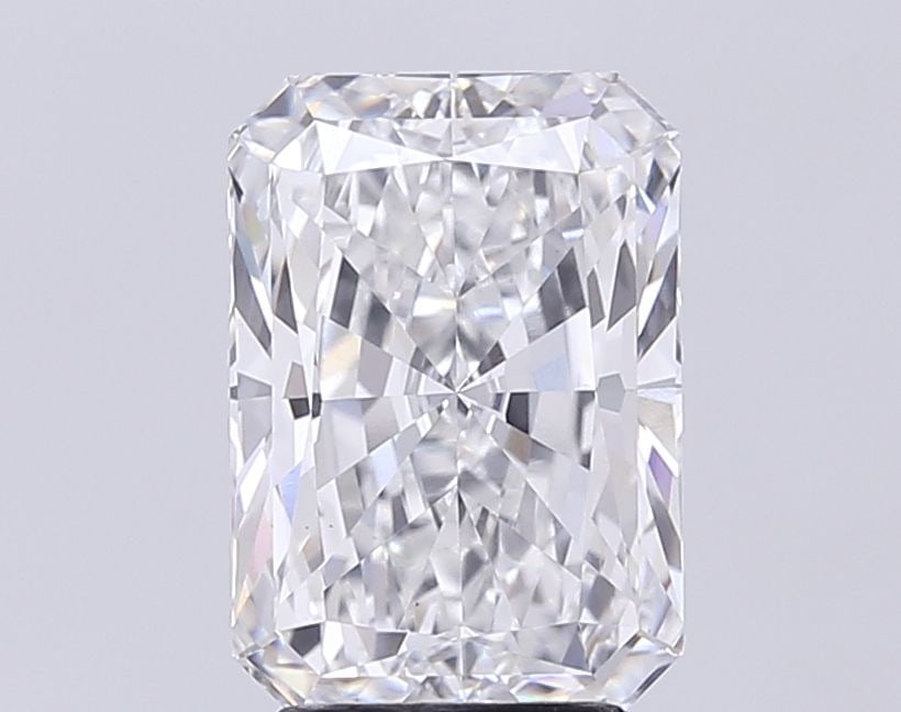 Loose Diamond - RADIANT 4.01ct E VS1: Loose Diamond - RADIANT 4.01ct E VS1 Source: This is a real non-mined Diamond that has been grown in a lab Shape: RADIANT Carats: 4.01 Color: E Clarity: VS1 Certification: IGI Video: