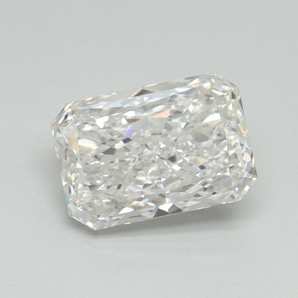 Loose Diamond - RADIANT 2.07ct F VS1: Loose Diamond - RADIANT 2.07ct F VS1 Source: This is a real non-mined Diamond that has been grown in a lab Shape: RADIANT Carats: 2.07 Color: F Clarity: VS1 Certification: GSI Video: