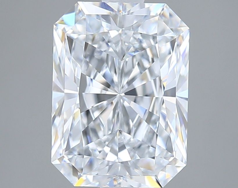 Loose Diamond - RADIANT 2.56ct D VVS2: Loose Diamond - RADIANT 2.56ct D VVS2 Source: This is a real non-mined Diamond that has been grown in a lab Shape: RADIANT Carats: 2.56 Color: D Clarity: VVS2 Certification: IGI Video: