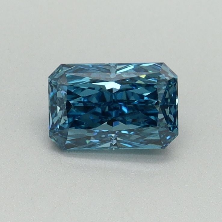 Loose Diamond - RADIANT 0.52ct Fancy Vivid Blue VS2: Loose Diamond - RADIANT 0.52ct Fancy Vivid Blue VS2 Source: This is a real non-mined Diamond that has been grown in a lab Shape: RADIANT Carats: 0.52 Color: Fancy Vivid Blue Certification: IGI Video: