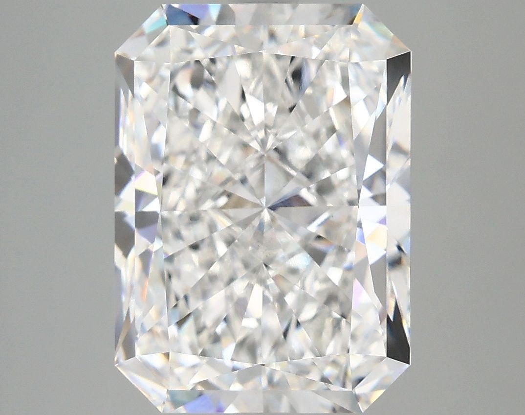 Loose Diamond - RADIANT 5.75ct D VS2: Loose Diamond - RADIANT 5.75ct D VS2 Source: This is a real non-mined Diamond that has been grown in a lab Shape: RADIANT Carats: 5.75 Color: D Clarity: VS2 Certification: IGI Video:
