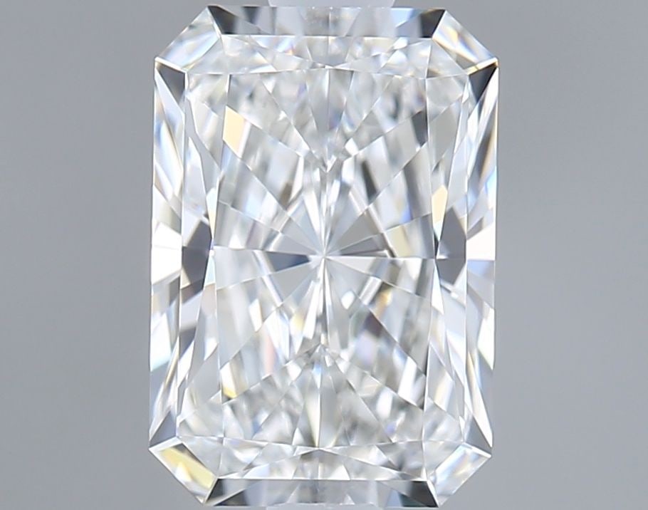 Loose Diamond - RADIANT 1.52ct E VVS1: Loose Diamond - RADIANT 1.52ct E VVS1 Source: This is a real non-mined Diamond that has been grown in a lab Shape: RADIANT Carats: 1.52 Color: E Clarity: VVS1 Certification: IGI Video:
