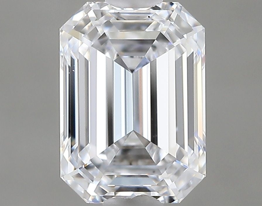 Loose Diamond - EMERALD 0.95ct E VS1: Loose Diamond - EMERALD 0.95ct E VS1 Source: This is a real non-mined Diamond that has been grown in a lab Shape: EMERALD Carats: 0.95 Color: E Clarity: VS1 Certification: IGI Video: