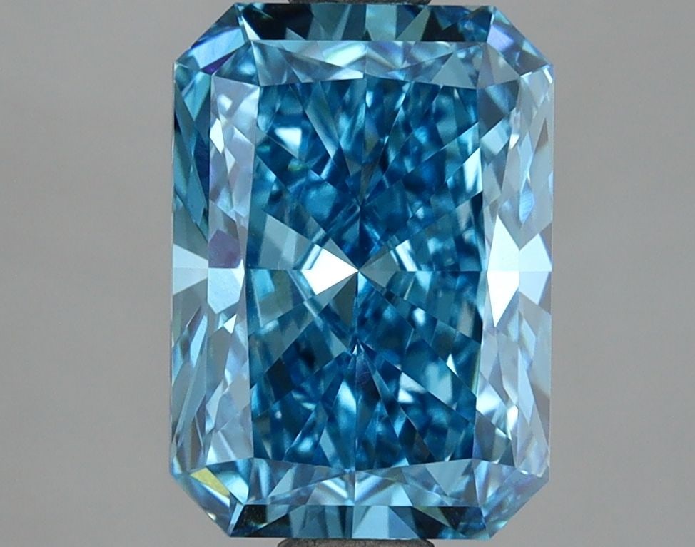 Loose Diamond - RADIANT 2.59ct Fancy Vivid Blue VVS2: Loose Diamond - RADIANT 2.59ct Fancy Vivid Blue VVS2 Source: This is a real non-mined Diamond that has been grown in a lab Shape: RADIANT Carats: 2.59 Color: Fancy Vivid Blue Certification: IGI Video: