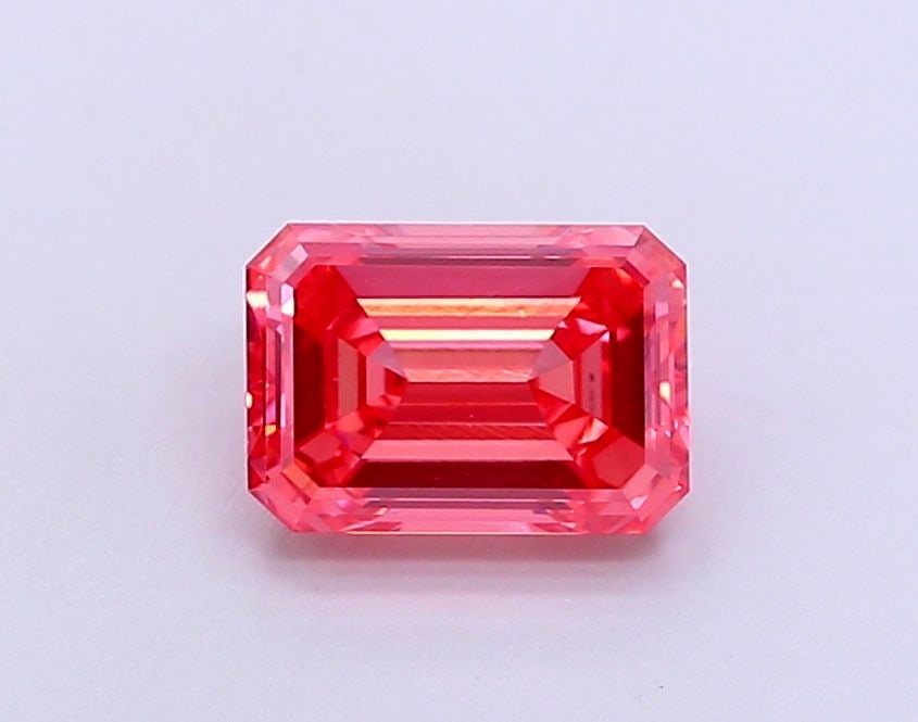 Loose Diamond - EMERALD 1.5ct Fancy Vivid Pink VS1: Loose Diamond - EMERALD 1.5ct Fancy Vivid Pink VS1 Source: This is a real non-mined Diamond that has been grown in a lab Shape: EMERALD Carats: 1.5 Color: Fancy Vivid Pink Certification: IGI Video: