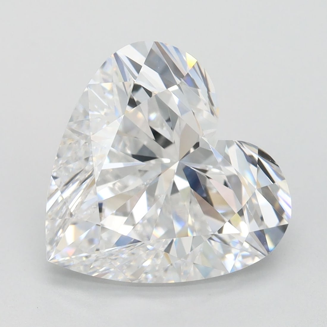 Loose Diamond - HEART 4.18ct D IF: Loose Diamond - HEART 4.18ct D IF Source: This is a real non-mined Diamond that has been grown in a lab Shape: HEART Carats: 4.18 Color: D Clarity: IF Certification: IGI Video: