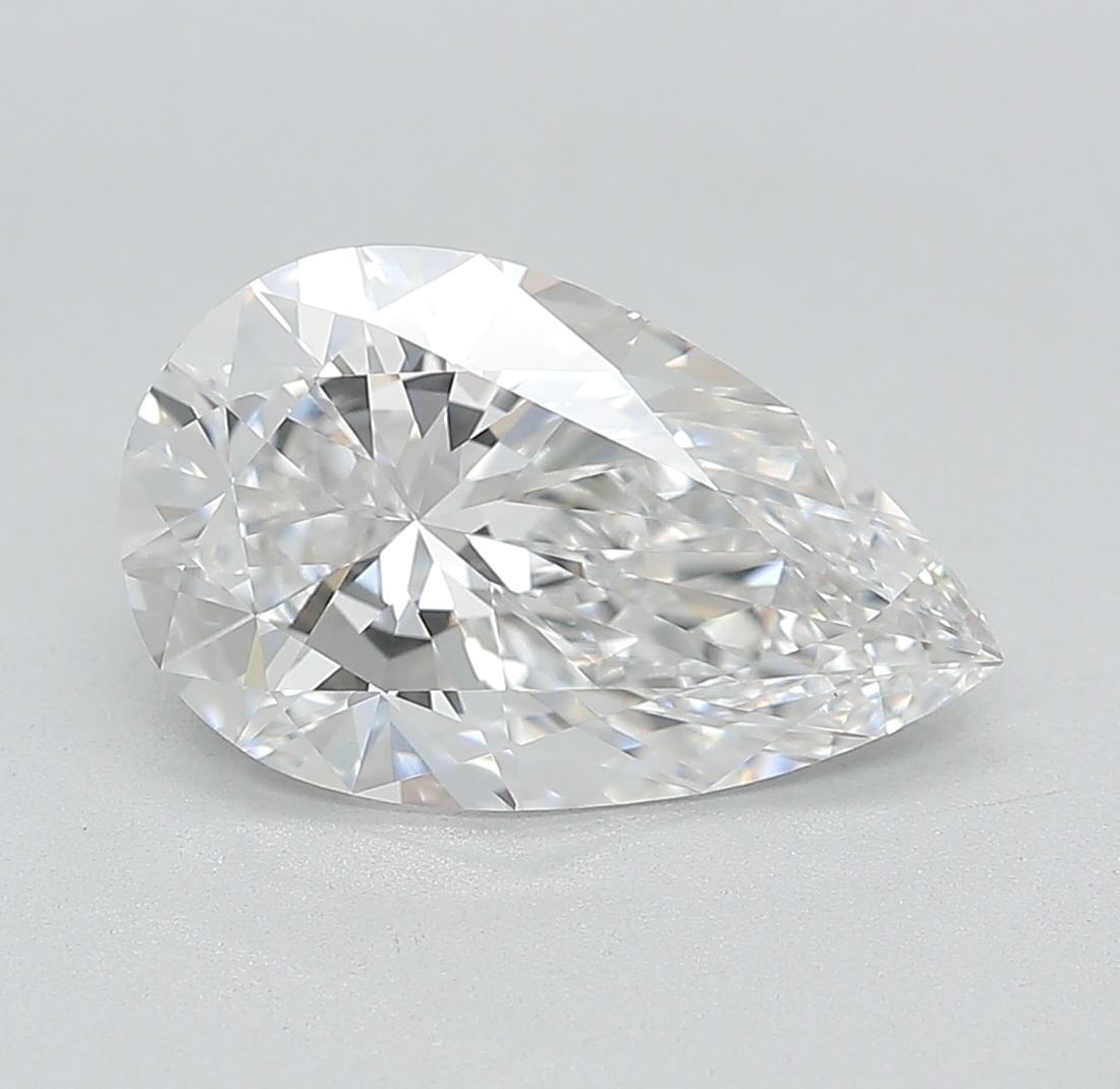 Loose Diamond - PEAR 3.0ct E VVS2: Loose Diamond - PEAR 3.0ct E VVS2 Source: This is a real non-mined Diamond that has been grown in a lab Shape: PEAR Carats: 3.0 Color: E Clarity: VVS2 Certification: IGI Video: Video Link PLEASE