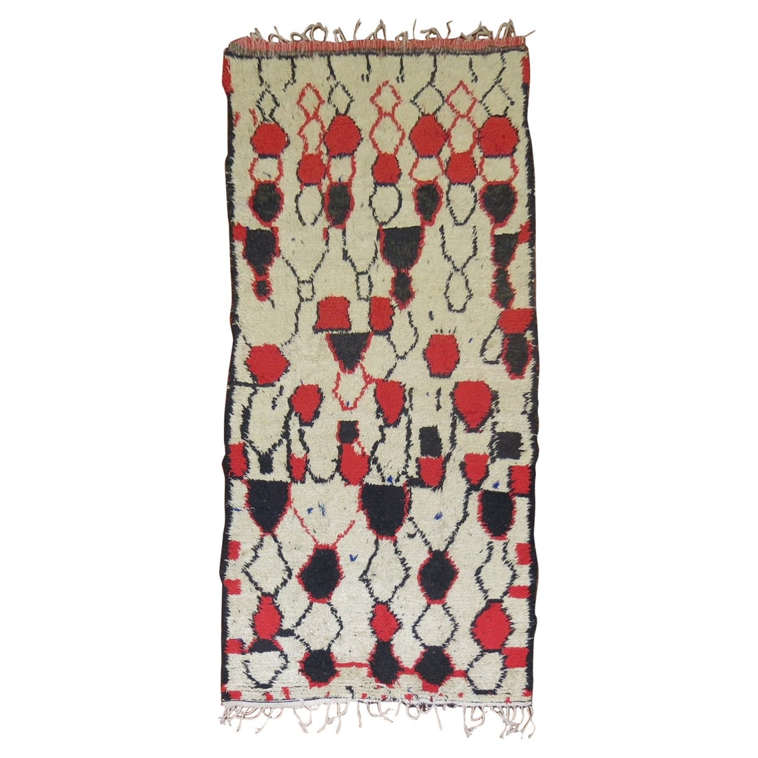 Authentic Beni Ourain Moroccan Wide Runner Wool 54 x 125 Inches: Authentic Beni Ourain Moroccan Wide Runner Wool 54 x 125 Inches Introducing a stunning Beni Ourain Moroccan Wide Runner, a unique piece that embodies the charm of Mid-Century Modern design. This excep