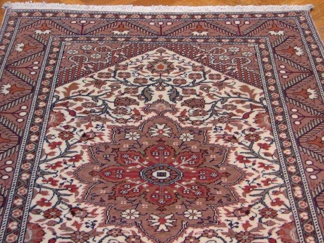 4' x 6' Pastel Violet Handmade Hereke Style Rug from Iran: 4' x 6' Pastel Violet Handmade Hereke Style Rug from Iran Free continental US Shipping Introduce elegance and charm into your space with the exquisite 4' x 6' Pastel Violet Handmade Traditional Hereke