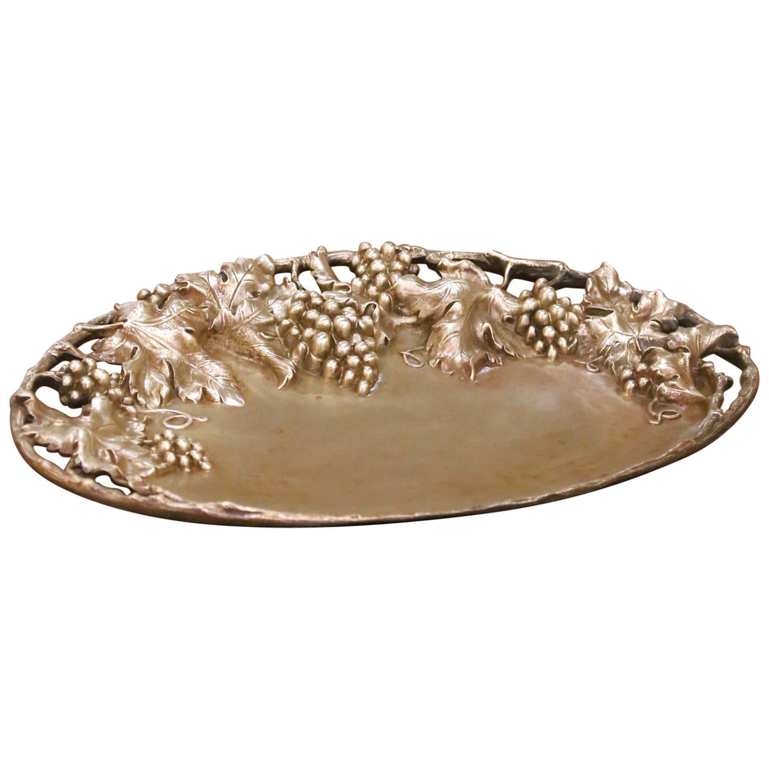 French Art Nouveau Bronze Tray with Grape Motif Signed L Buissonin circa 1880: French Art Nouveau Bronze Tray with Grape Motif Signed L Buissonin circa 1880 This late 19th century French vide-poche tray is crafted from hand-patinated bronze and signed "Souvenir L. Buissonin." Da