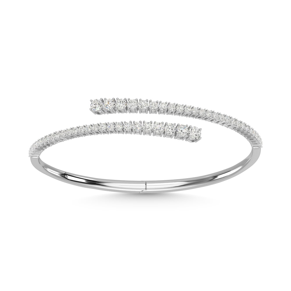 14K White Gold Diamond 2 5/8 Ct.Tw. Fashion Bangle: 14K White Gold Diamond 2 5/8 Ct.Tw. Fashion Bangle 14k White Gold Stone Color: G-h Stone Clarity: Si1 This item may take 2-5 weeks for shipping. PLEASE NOTE: Framed, Large, or heavy items do not have 