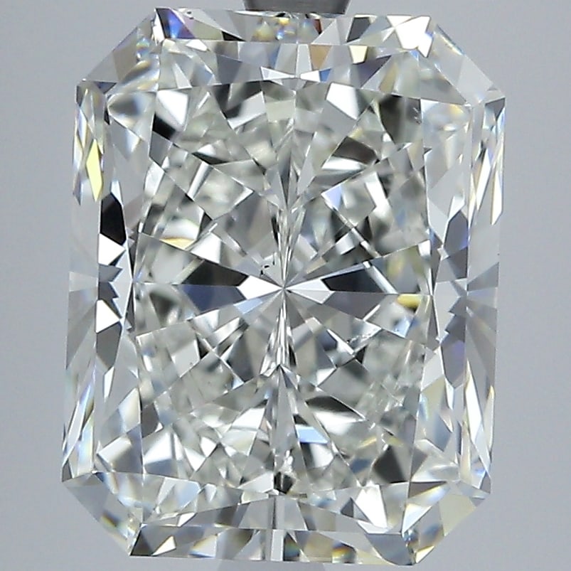 Loose Diamond - RADIANT 4.5ct I SI1: Loose Diamond - RADIANT 4.5ct I SI1 Source: Natural Mined Diamond Shape: RADIANT Carats: 4.5 Color: I Clarity: SI1 Certification: GIA Condition: Pre-Owned PLEASE NOTE: Framed, Large, or heavy items do