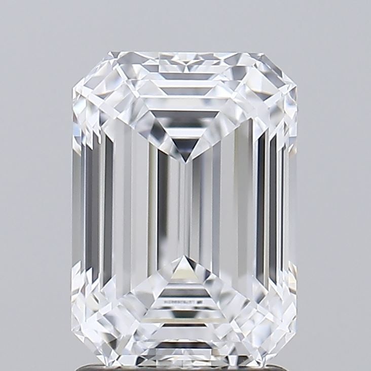 Loose Diamond - EMERALD 2.06ct D VVS2: Loose Diamond - EMERALD 2.06ct D VVS2 Source: This is a real non-mined Diamond that has been grown in a lab Shape: EMERALD Carats: 2.06 Color: D Clarity: VVS2 Certification: IGI Video: