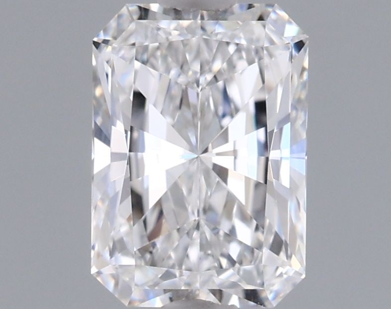 Loose Diamond - RADIANT 0.95ct D IF: Loose Diamond - RADIANT 0.95ct D IF Source: This is a real non-mined Diamond that has been grown in a lab Shape: RADIANT Carats: 0.95 Color: D Clarity: IF Certification: IGI Video: